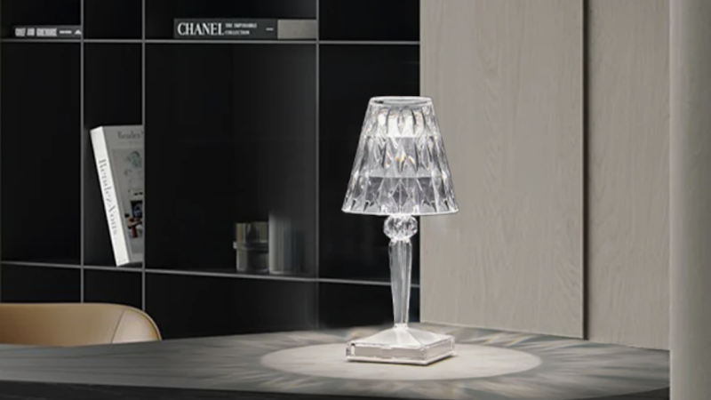 Lampe de table en verre transparente pour la chambre à coucher