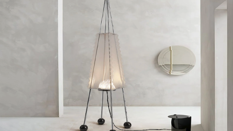 Lampe de sol en forme de tente: un éclairage original