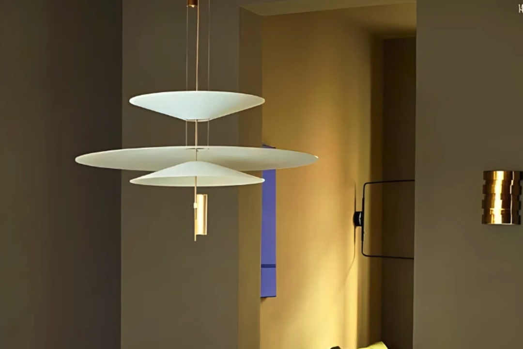 Le Lustre Moderne Flamant