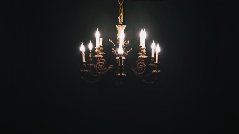 Luminaire de luxe: Lustre champagne en cristal de branche